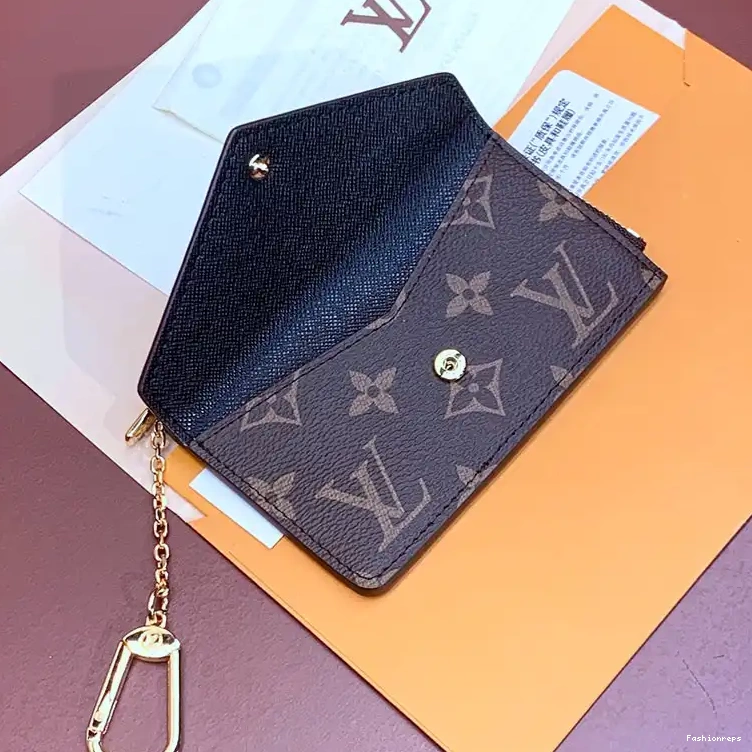Fashionreps Bags 2411YA0037 LV 0623